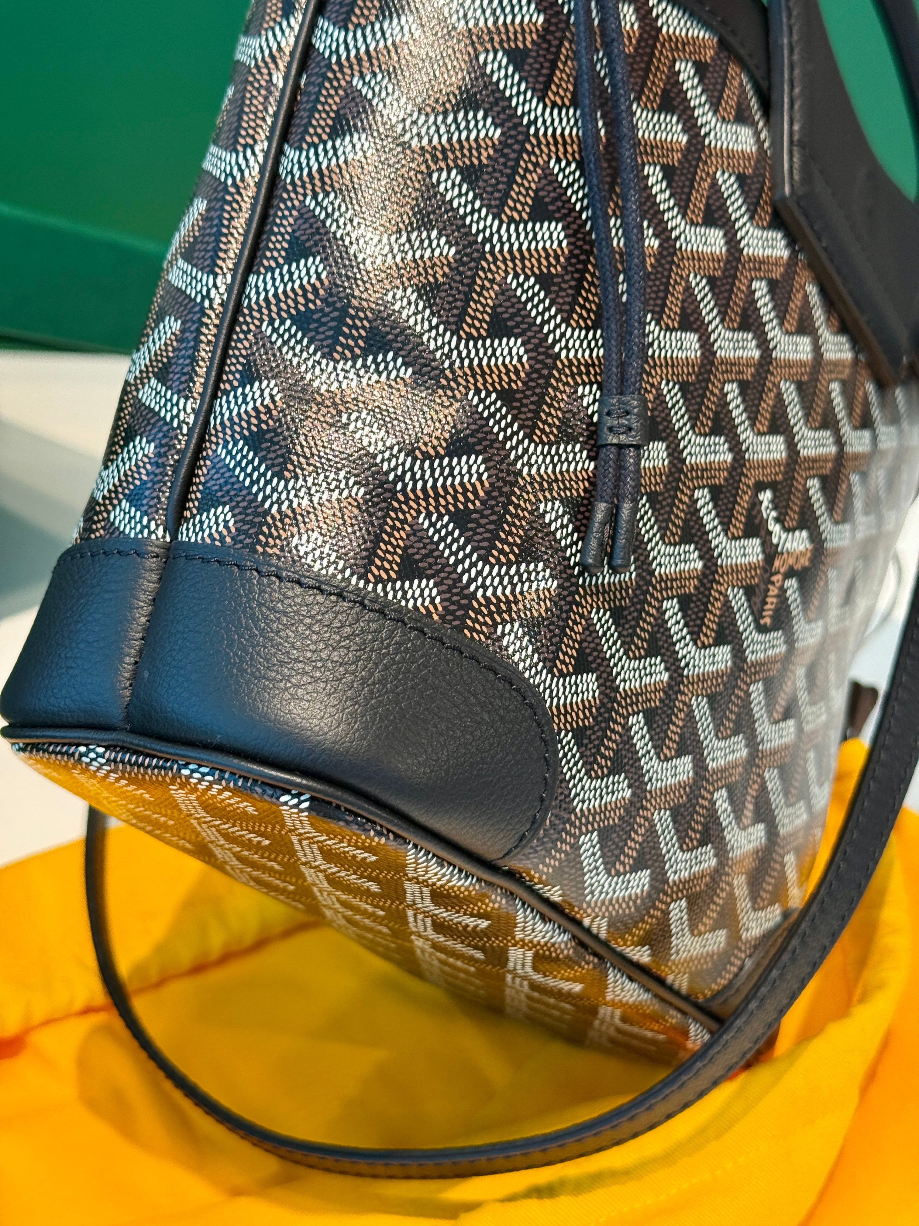 Goyard Beluga Mini Bag - Black