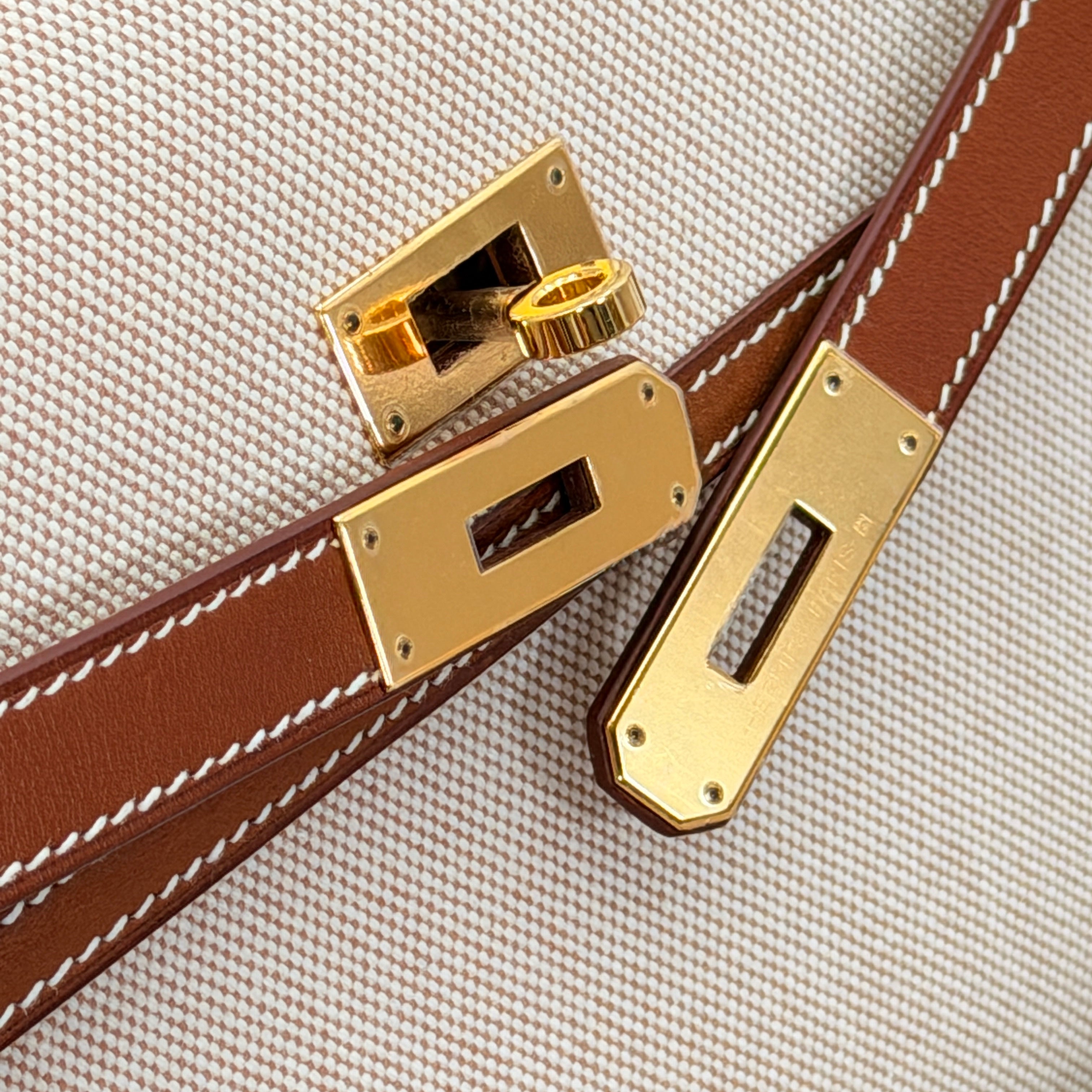 Hermès Kelly Depeches 25 Pouch Barenia Fauve Ecru Beige Toile H GHW (Discontinued Model)