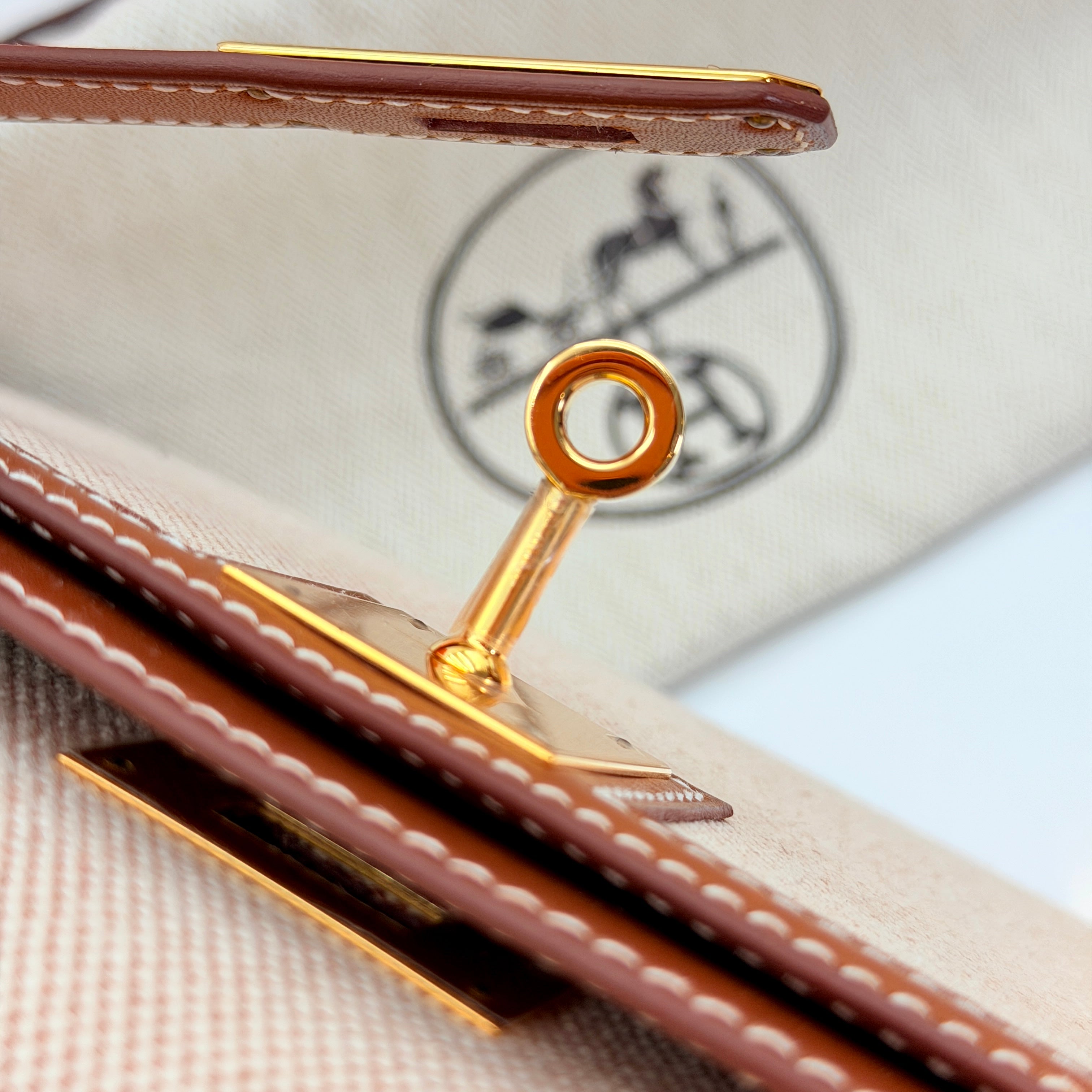 Hermès Kelly Depeches 25 Pouch Barenia Fauve Ecru Beige Toile H GHW (Discontinued Model)